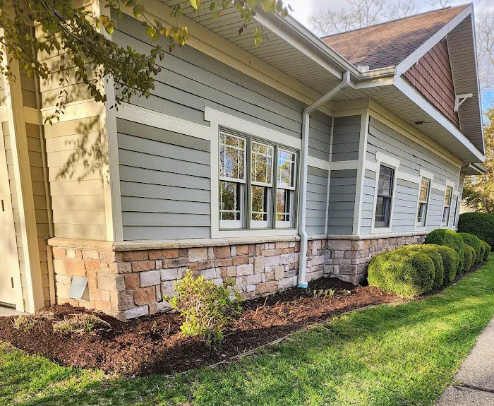 S & T Lawn Services Inc Picture 8