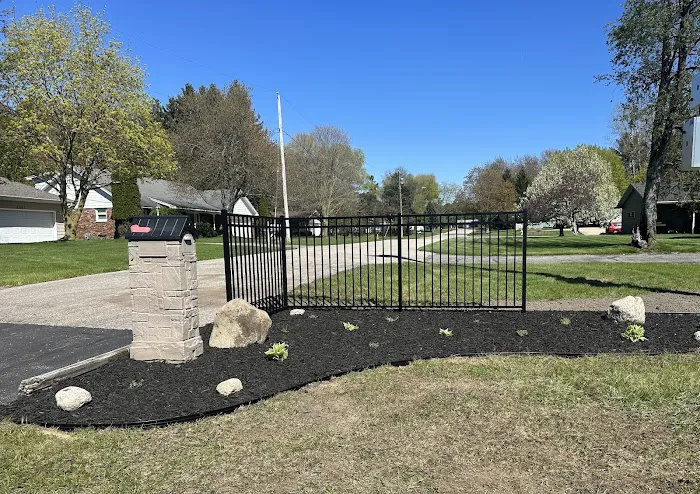 Excellawn & Landscape Inc Picture 1