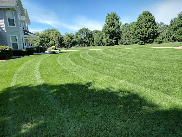 Groff's lawn care Picture 5