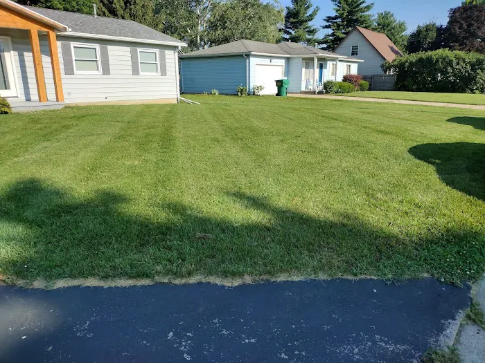 Groff's lawn care Picture 2