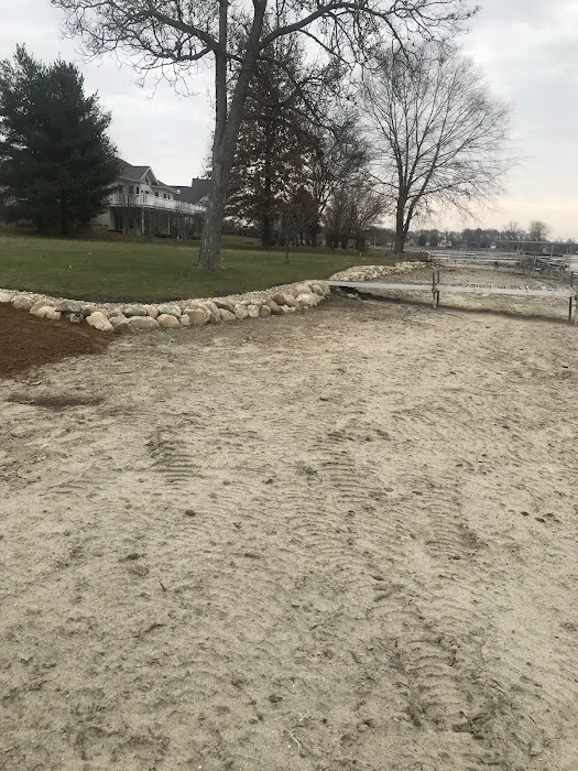 Custom Lawn Care Picture 1