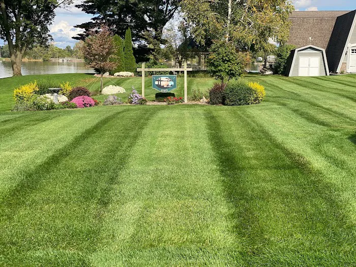 Miracle’s Lawn Service & Landscape Supply Picture 2