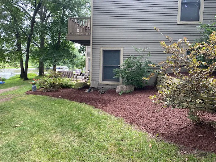 Miracle’s Lawn Service & Landscape Supply Picture 7