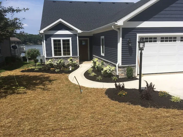 Jay's Lawn Service LLC Picture 10