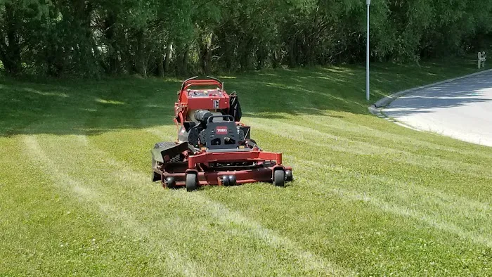 Secrist Lawn Care Picture 3