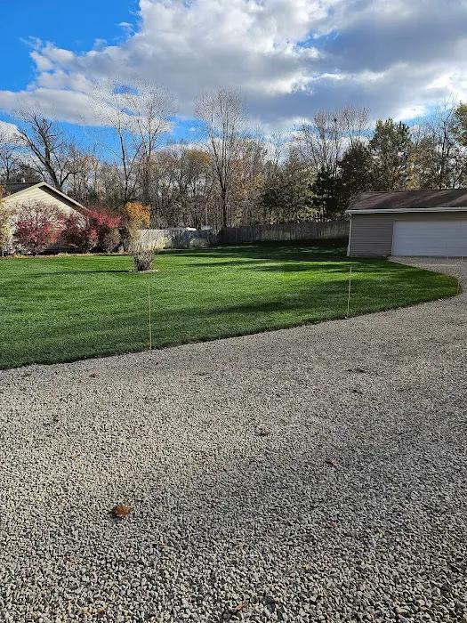 Yoder's lawn maintenance LLC Picture 5