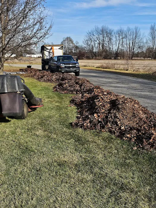 Yoder's lawn maintenance LLC Picture 2