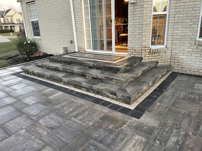 Professional Landscaping Services Picture 3