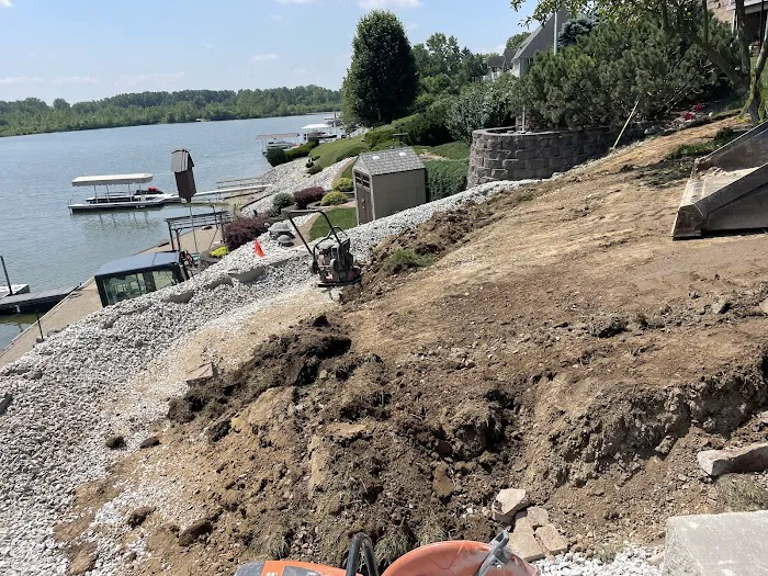 Professional Landscaping Services Picture 7