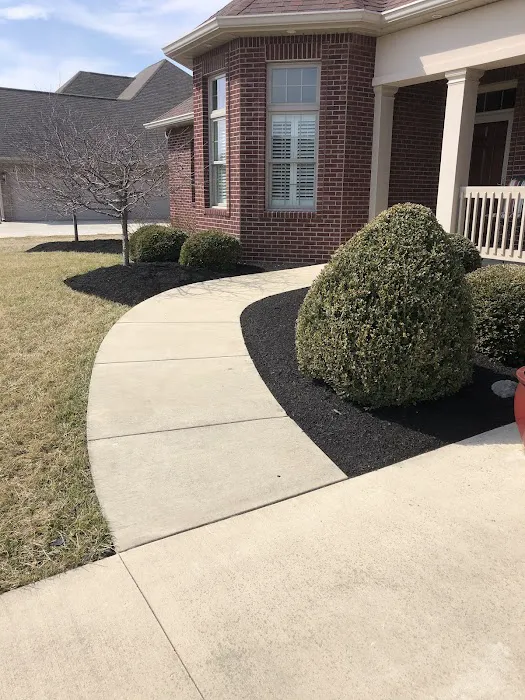 Wilson Lawn Care LLC Picture 3