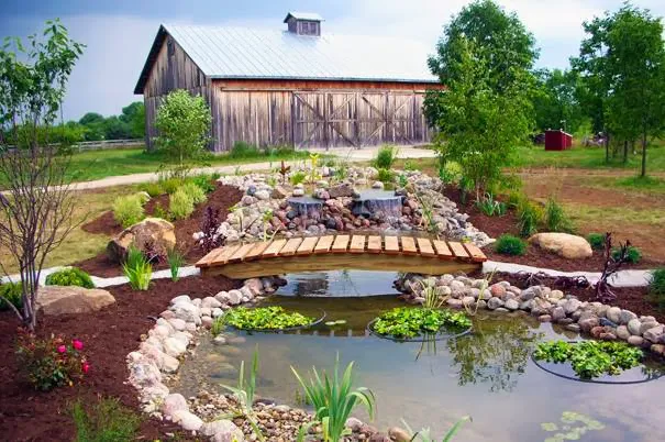 Jay Crew Landscape Picture 5