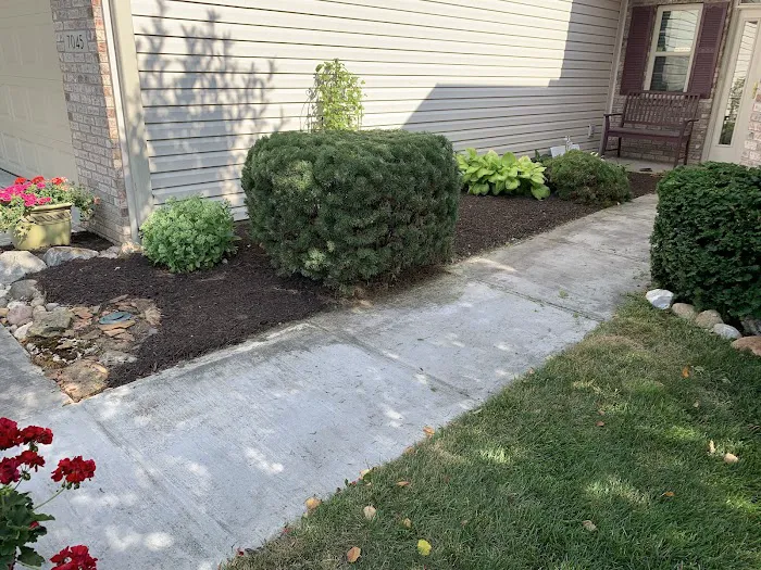 Cooper Lawncare Maintenance Picture 8