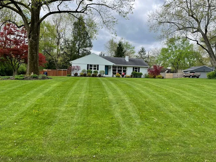 Blue Duck Lawn Care Picture 8