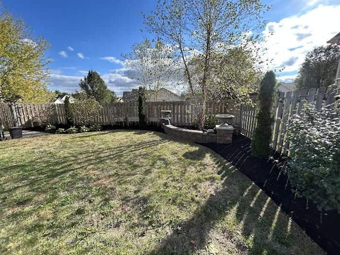 Hoosier Homes Lawn & Landscape LLC Picture 2