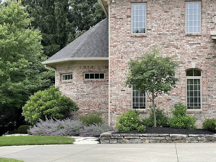 Hoosier Homes Lawn & Landscape LLC Picture 1