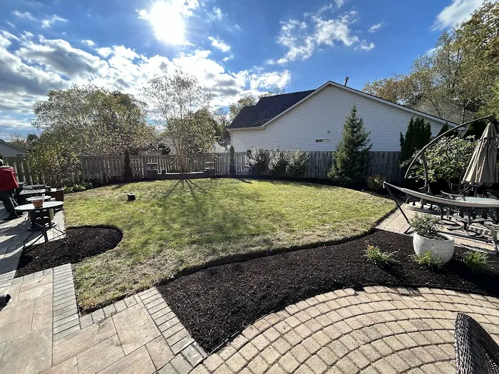 Hoosier Homes Lawn & Landscape LLC Picture 5