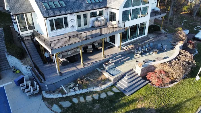 Platinum Deck and Patio Picture 1