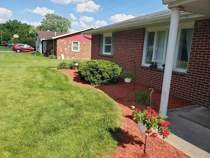 Strahan Lawn & Landscape Picture 6