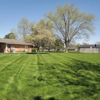 Strahan Lawn & Landscape ico