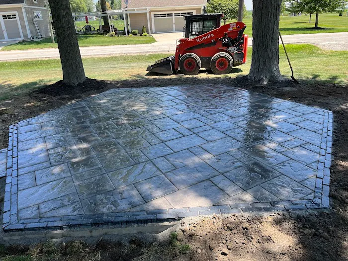 Uhlenhake Landscape & Design LLC Picture 10