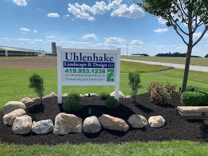 Uhlenhake Landscape & Design LLC Picture 1