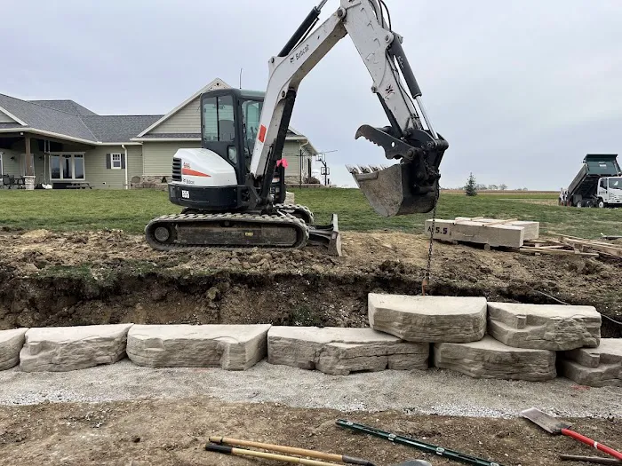 Uhlenhake Landscape & Design LLC Picture 9