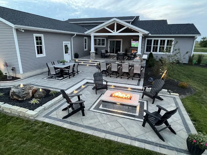 Uhlenhake Landscape & Design LLC Picture 3