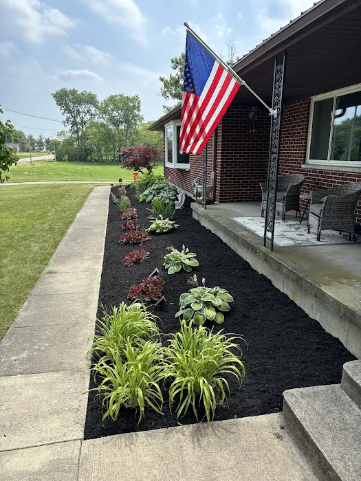 Tobe's Lawn & Outdoor Care LLC Picture 7