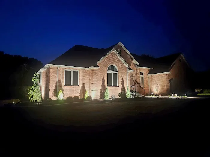 Menchhofer Lawn & Landscape LLC Picture 3