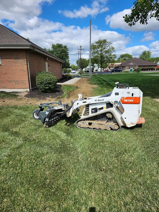 Menchhofer Lawn & Landscape LLC Picture 5