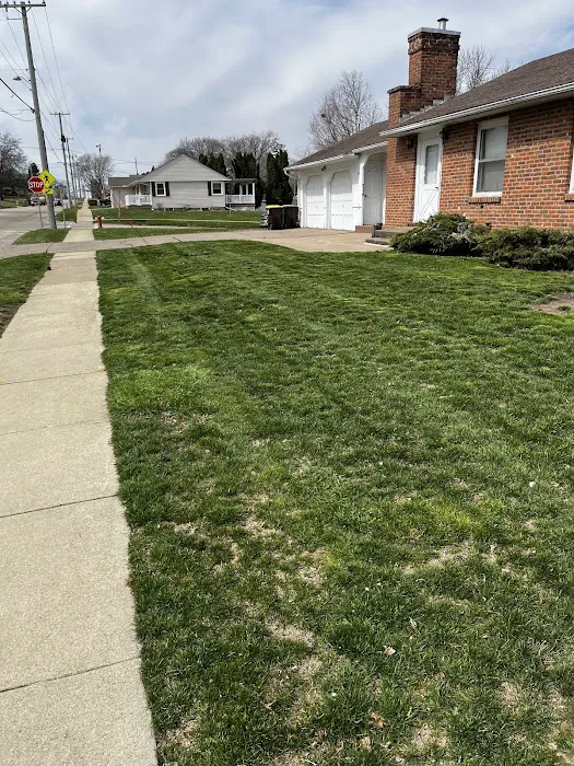 Chris Ihrig Lawn Care and Snow Removal LLC Picture 6