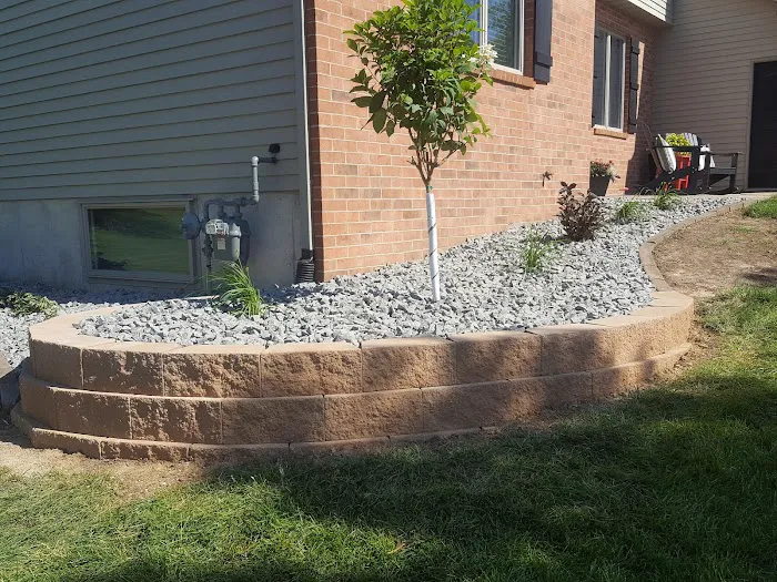 Green Crest Landscaping Picture 1