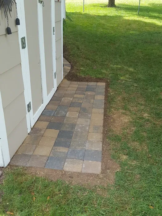 Green Crest Landscaping Picture 5