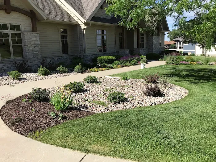 Alonso Landscape Service LLC Picture 8