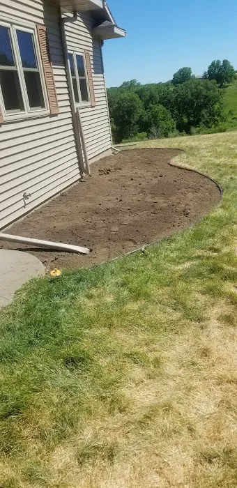 Too Tall Landscaping LLC Picture 4