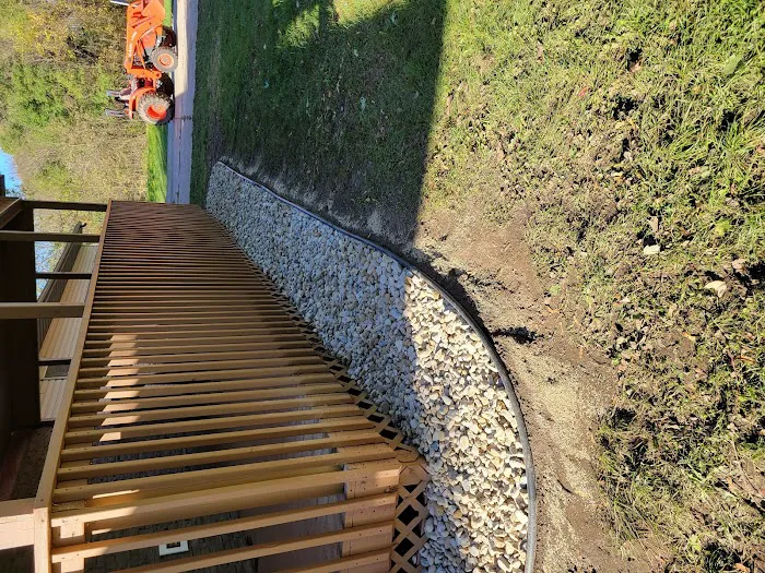LS Yard and Garden Service LLC Picture 10