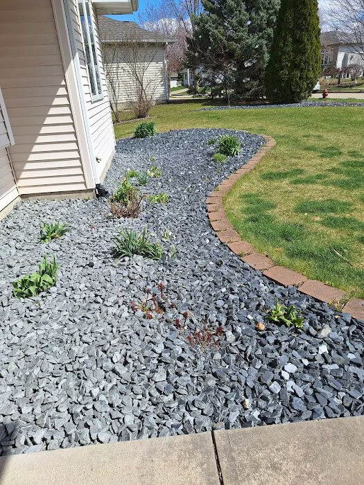 Torres Lawn care and Landscaping Picture 2