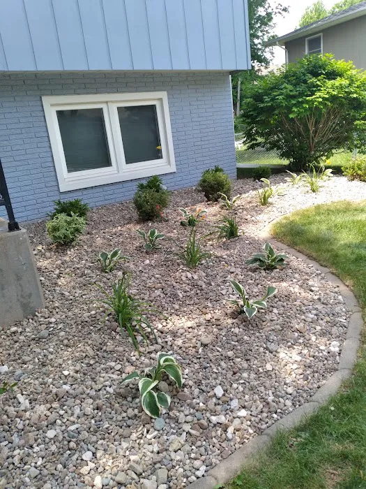Torres Lawn care and Landscaping Picture 1