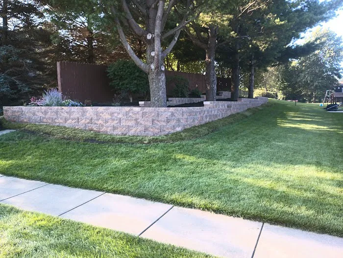 Torres Lawn care and Landscaping Picture 4