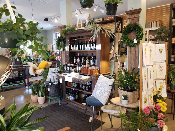 Iowa City Landscaping & Garden Center Picture 1