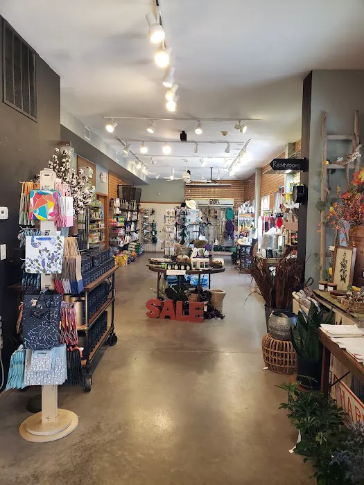 Iowa City Landscaping & Garden Center Picture 4