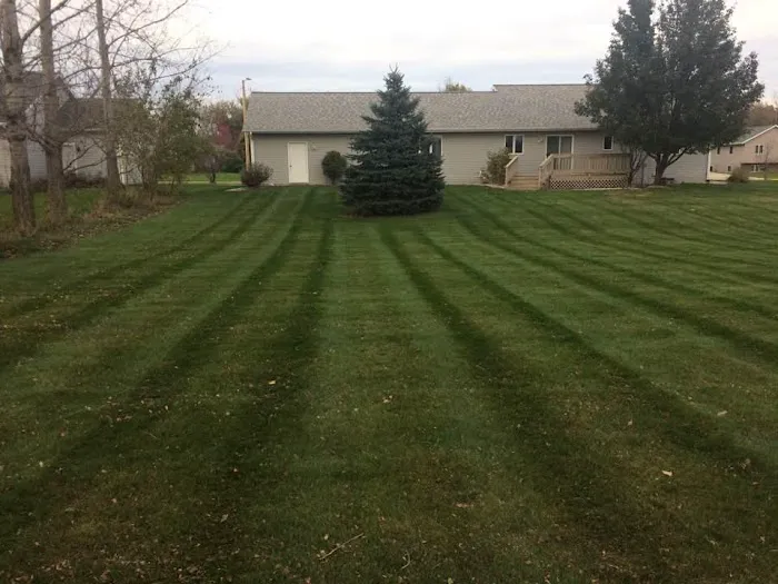 Crombie Lawn Care LLC Picture 5