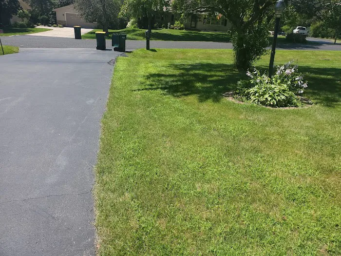 Naturescape Lawn and Landscape Care Picture 6
