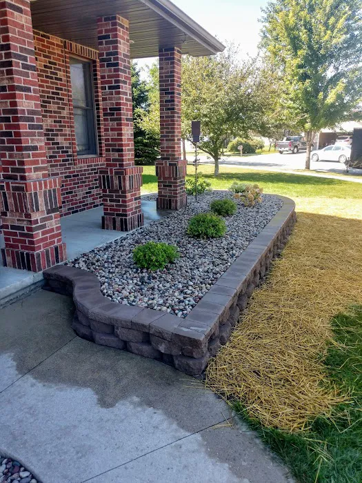 Legacy Lawn & Landscape LLC Picture 1