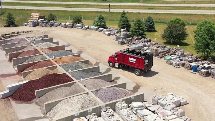 Circle B Inc Landscape Supply Picture 10