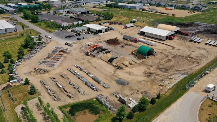 Circle B Inc Landscape Supply Picture 2