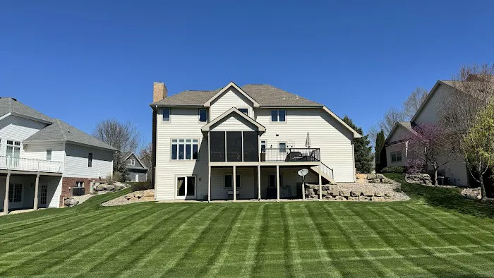 Friske Lawn Care Inc. Picture 6