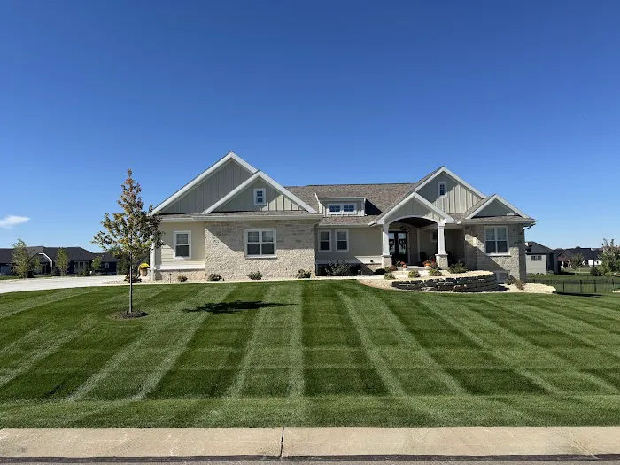 Friske Lawn Care Inc. Picture 2