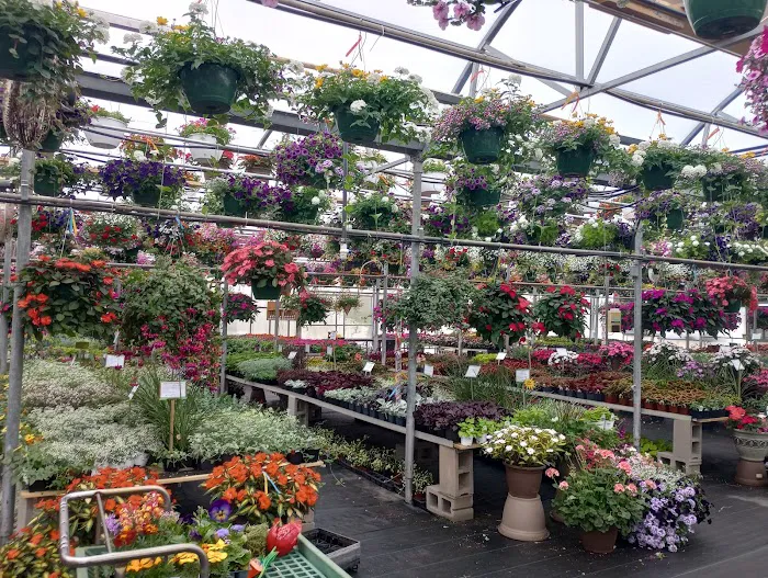 Heyden's Gardens Picture 5