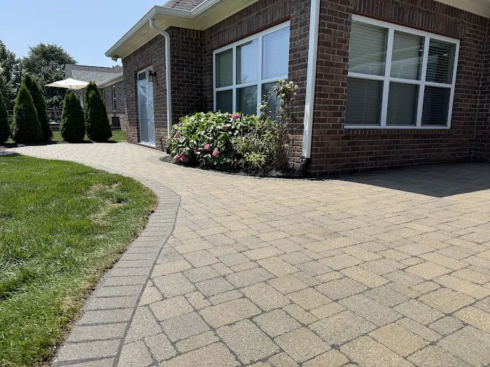 Nature’s Creations Lawn & Landscaping Picture 3
